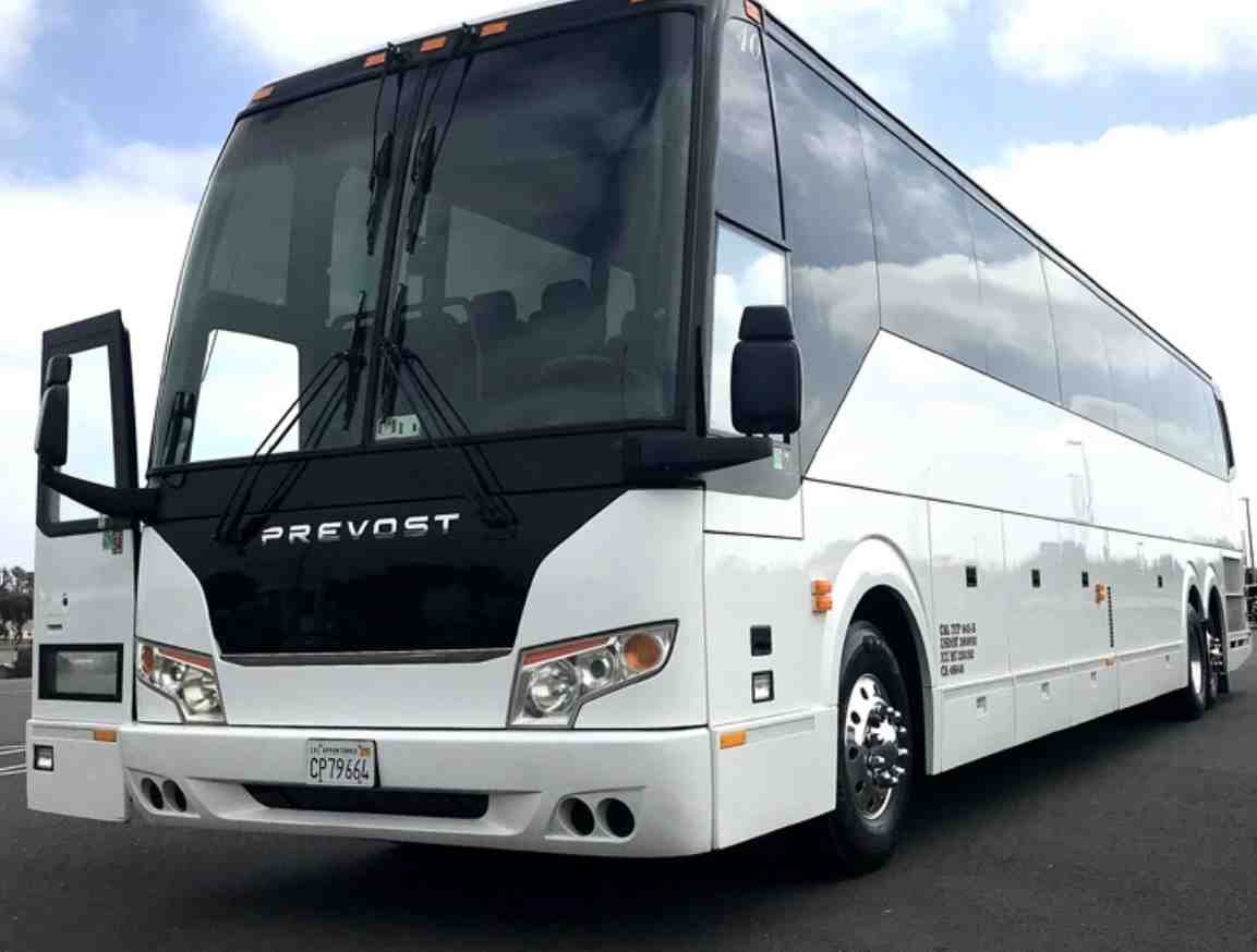 Detroit Charter Bus Rental & Minibus Rental